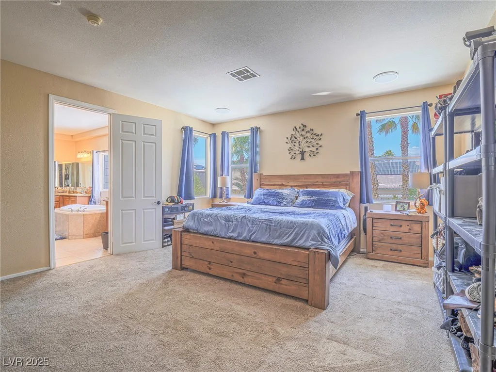 8106 Eagle Clan, Las Vegas, NV 89131