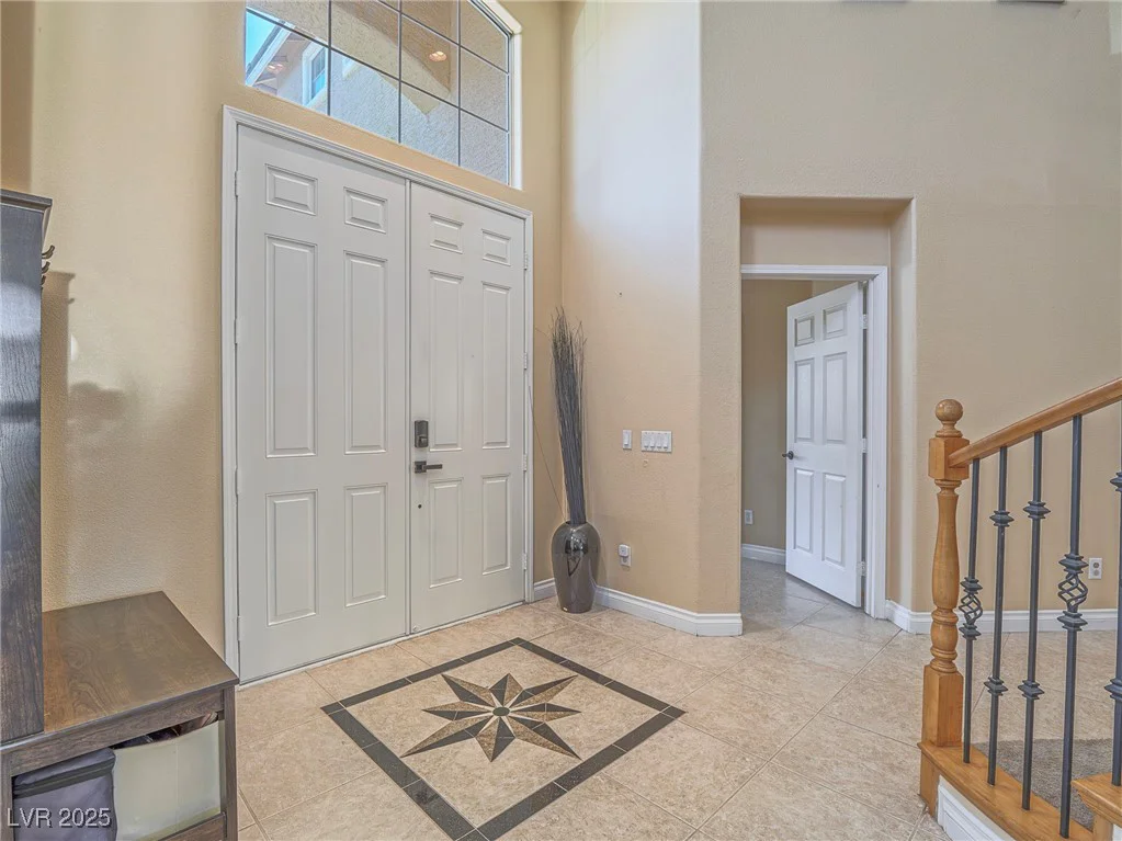 8106 Eagle Clan, Las Vegas, NV 89131