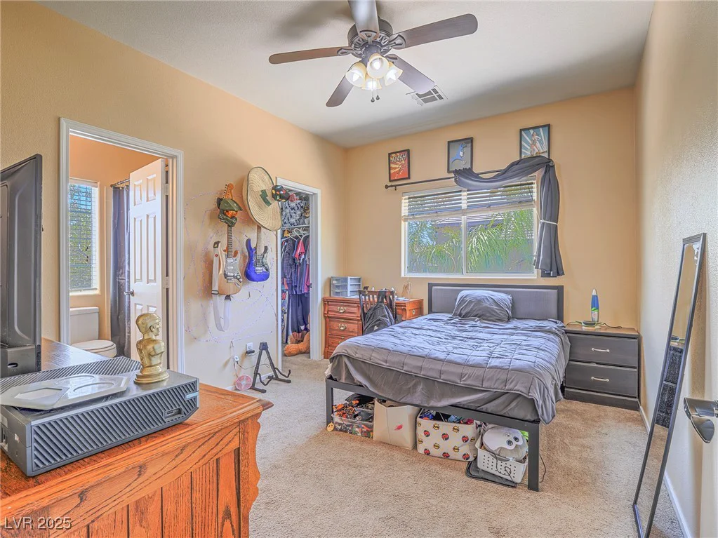 8106 Eagle Clan, Las Vegas, NV 89131