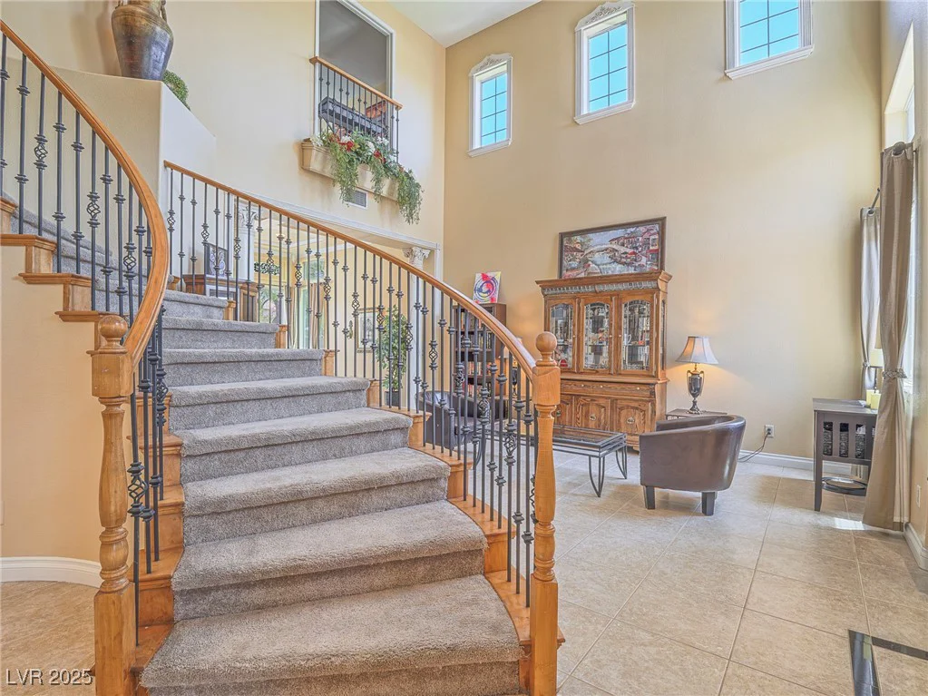 8106 Eagle Clan, Las Vegas, NV 89131
