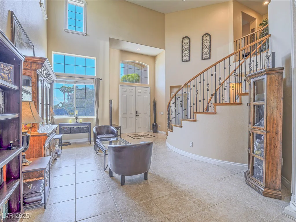 8106 Eagle Clan, Las Vegas, NV 89131