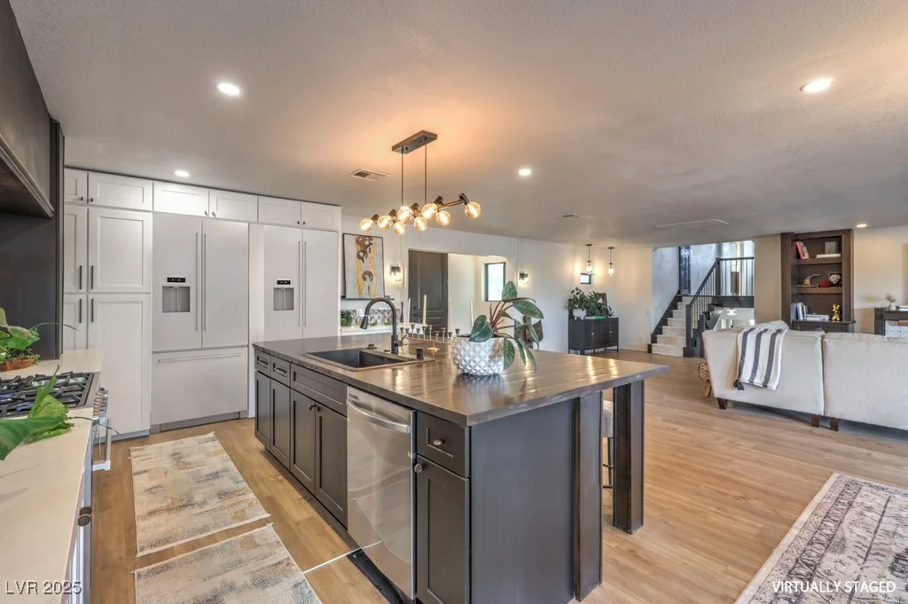 210 Longacres, Henderson, NV 89015