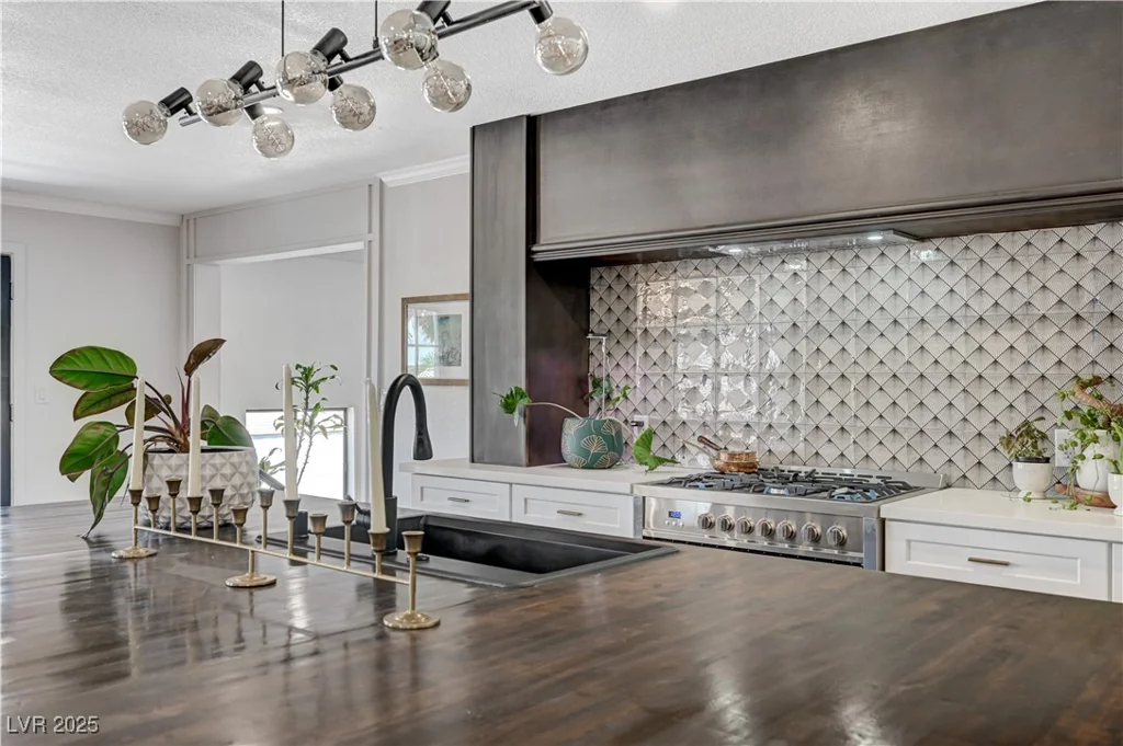 210 Longacres, Henderson, NV 89015