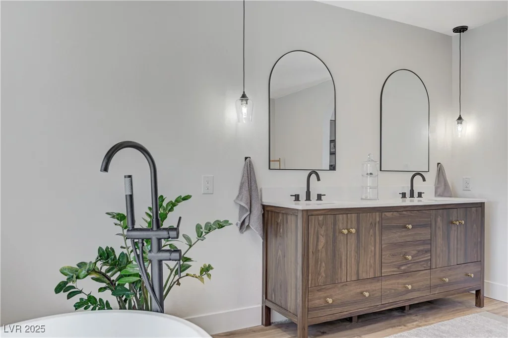 210 Longacres, Henderson, NV 89015