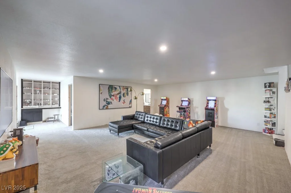 210 Longacres, Henderson, NV 89015