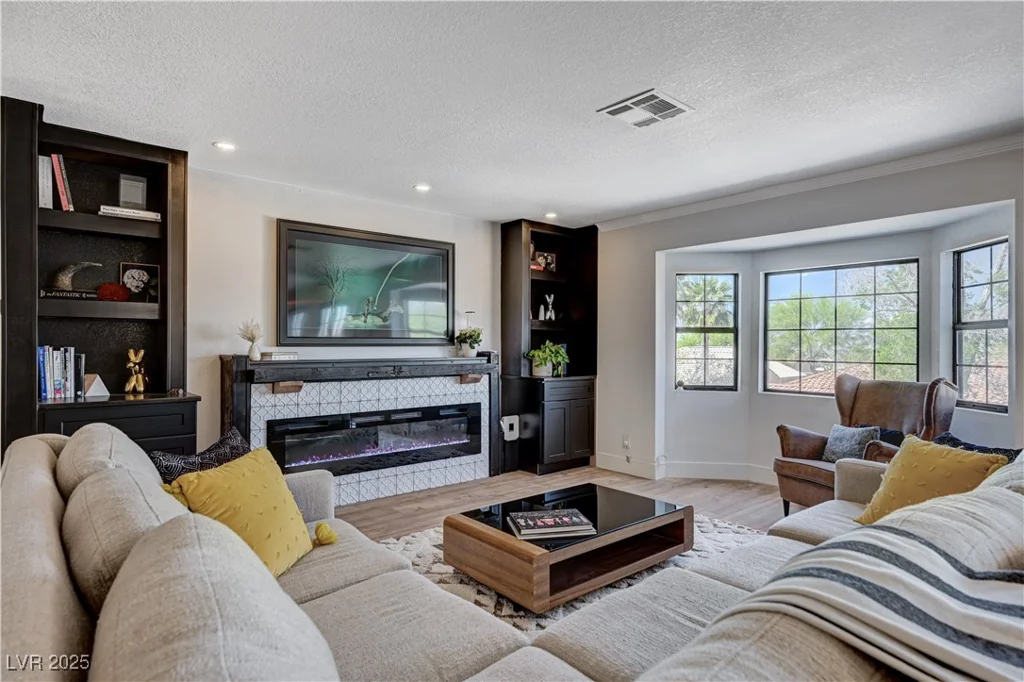 210 Longacres, Henderson, NV 89015