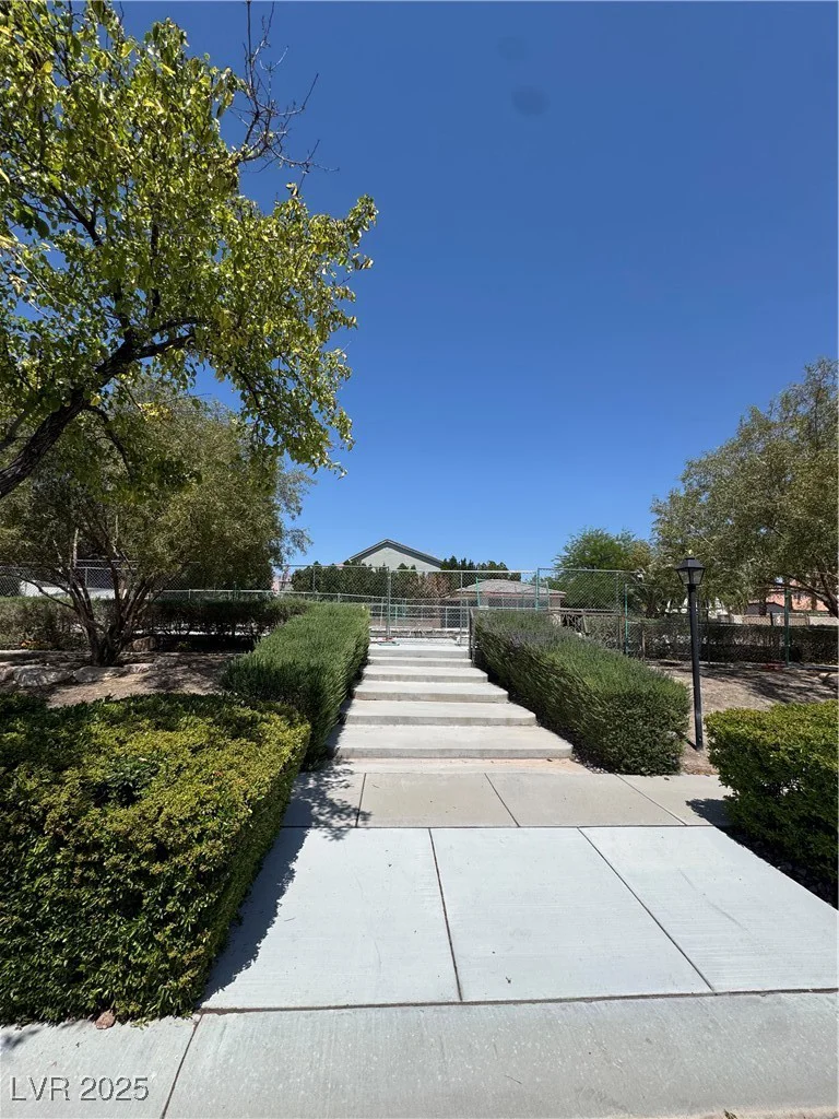 7360 Bachelors Button, Las Vegas, NV 89131