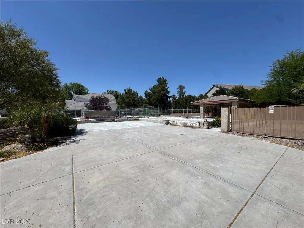 7360 Bachelors Button, Las Vegas, NV 89131