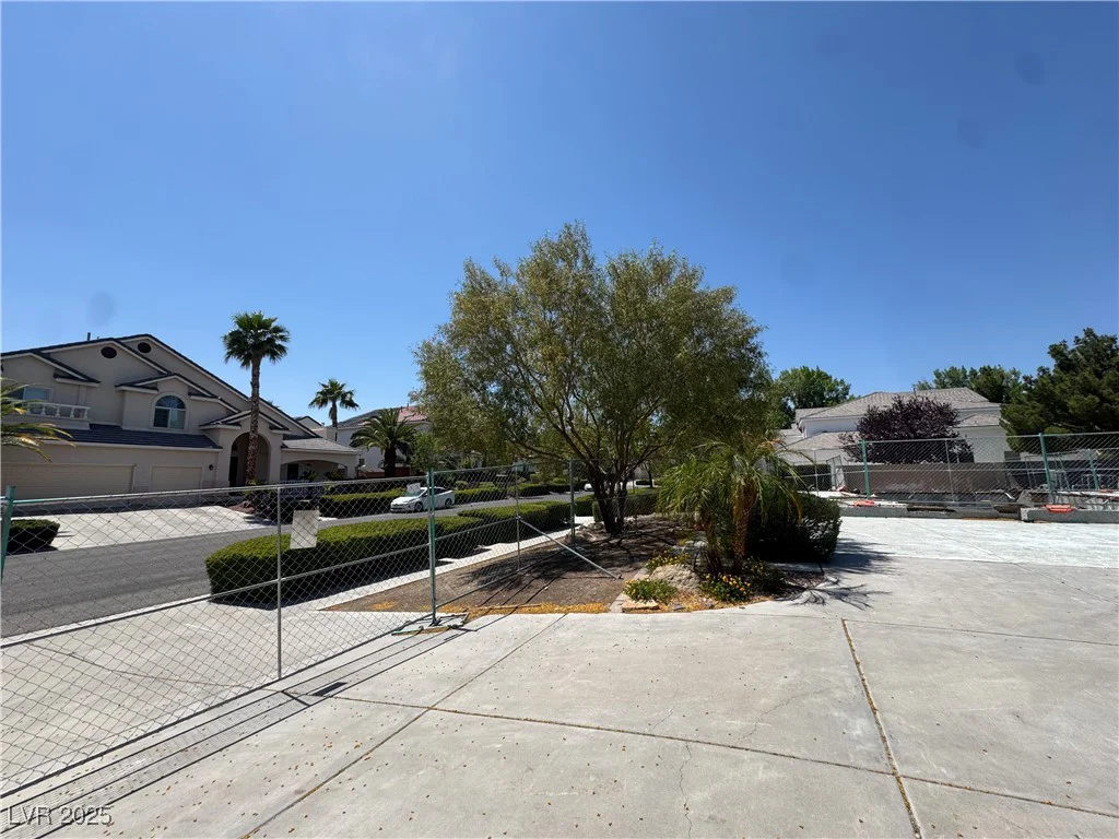 7360 Bachelors Button, Las Vegas, NV 89131