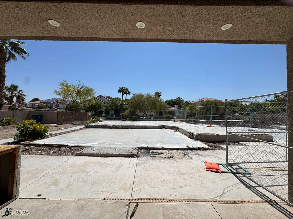 7360 Bachelors Button, Las Vegas, NV 89131