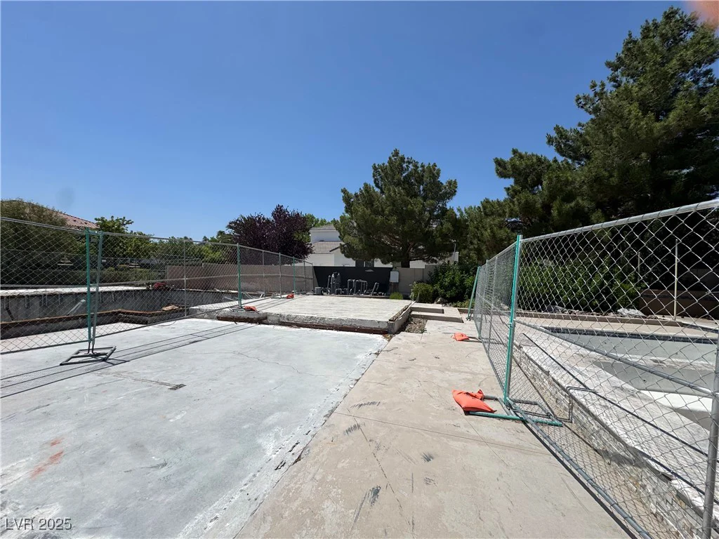 7360 Bachelors Button, Las Vegas, NV 89131