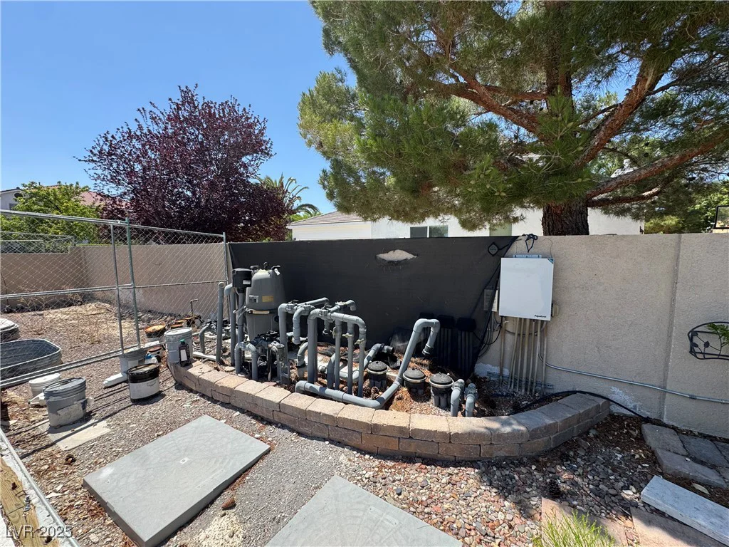 7360 Bachelors Button, Las Vegas, NV 89131