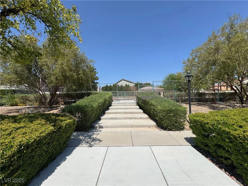 7360 Bachelors Button, Las Vegas, NV 89131