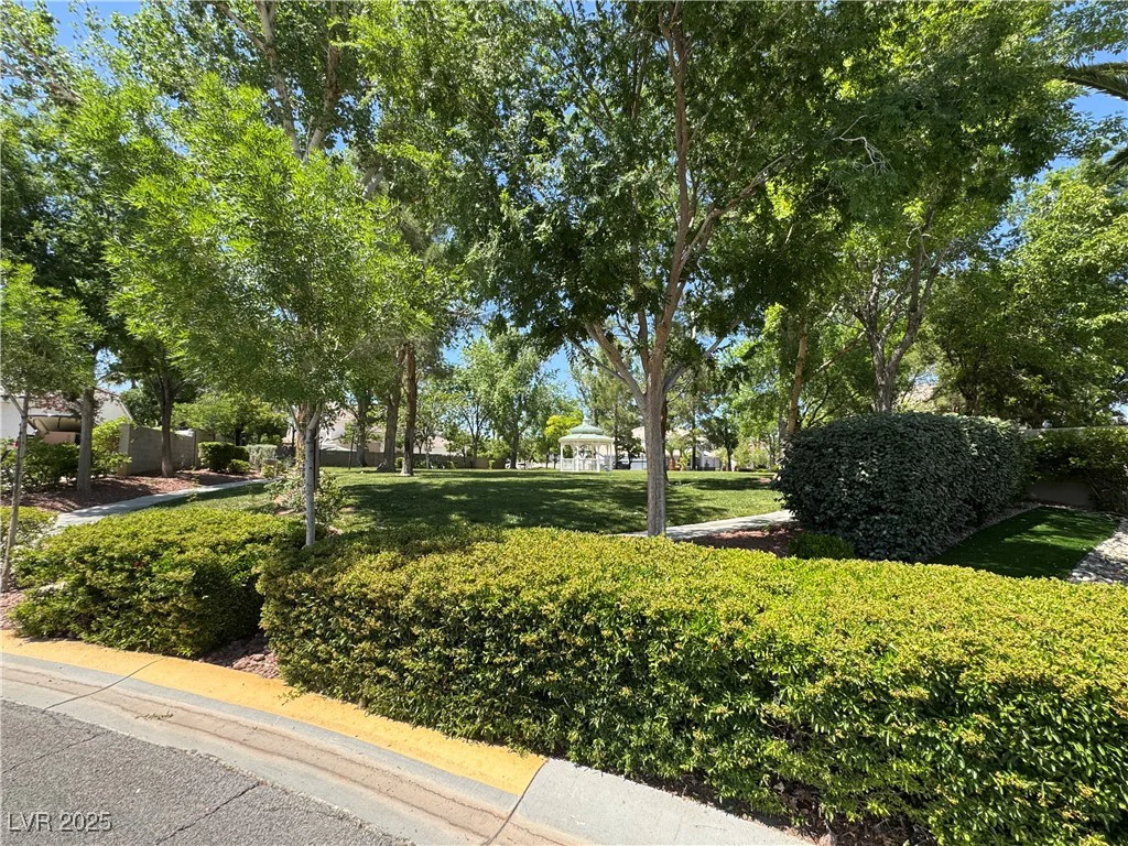 7360 Bachelors Button, Las Vegas, NV 89131