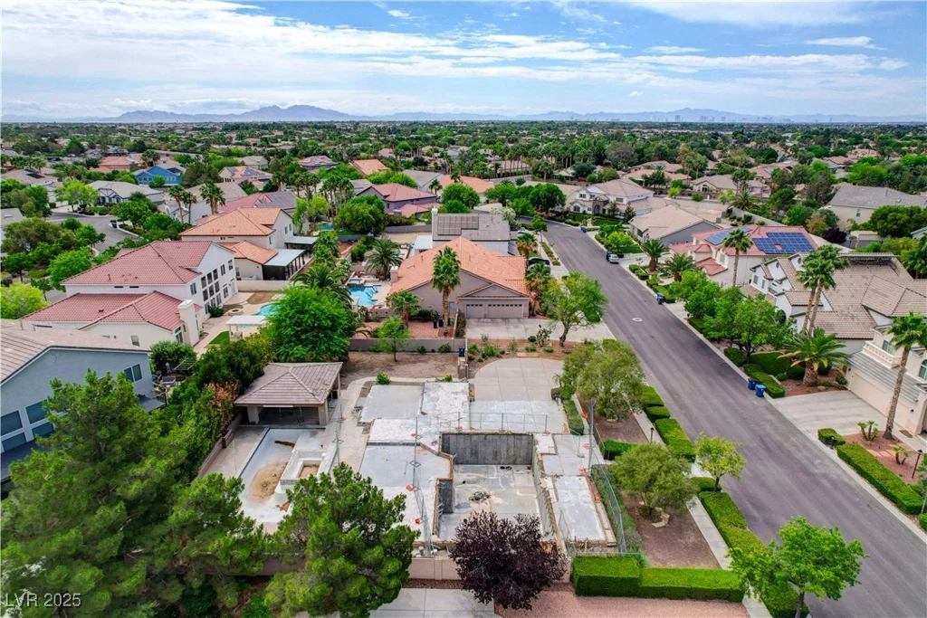 7360 Bachelors Button, Las Vegas, NV 89131