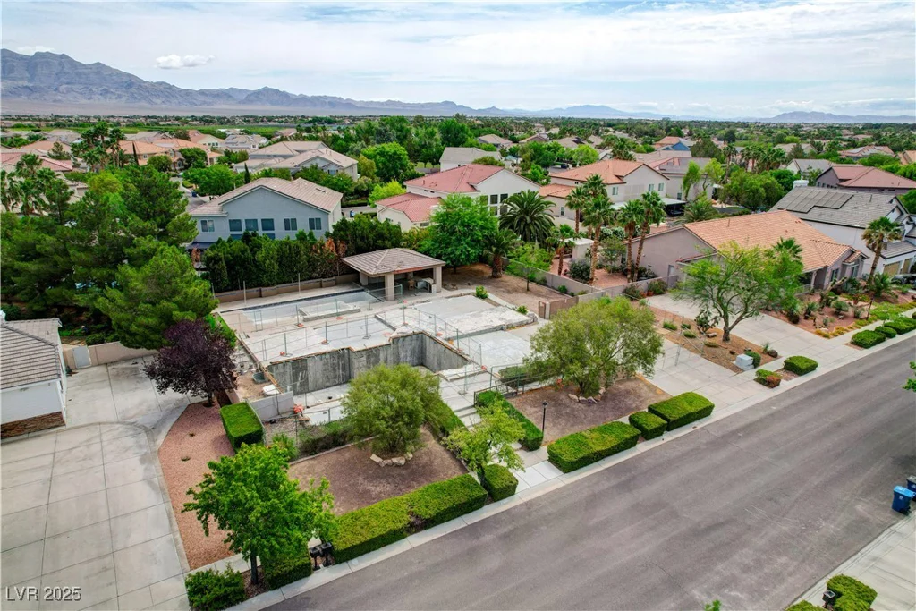 7360 Bachelors Button, Las Vegas, NV 89131