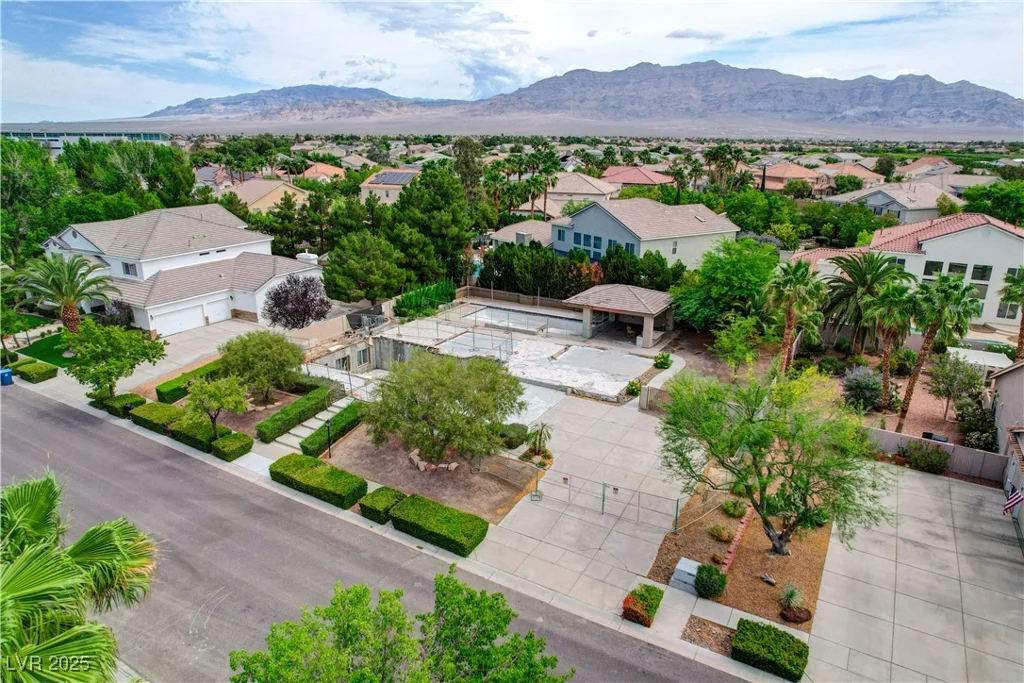 7360 Bachelors Button, Las Vegas, NV 89131