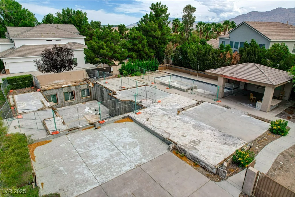 7360 Bachelors Button, Las Vegas, NV 89131