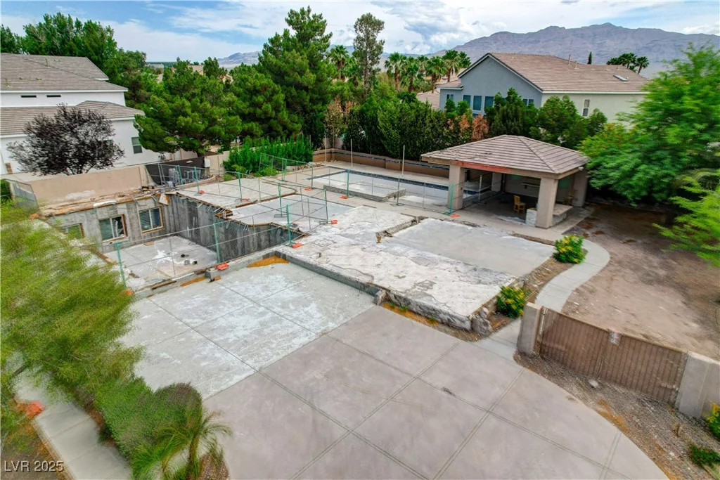 7360 Bachelors Button, Las Vegas, NV 89131