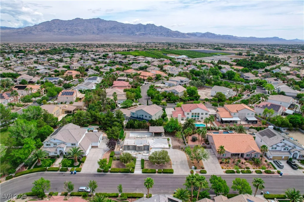 7360 Bachelors Button, Las Vegas, NV 89131