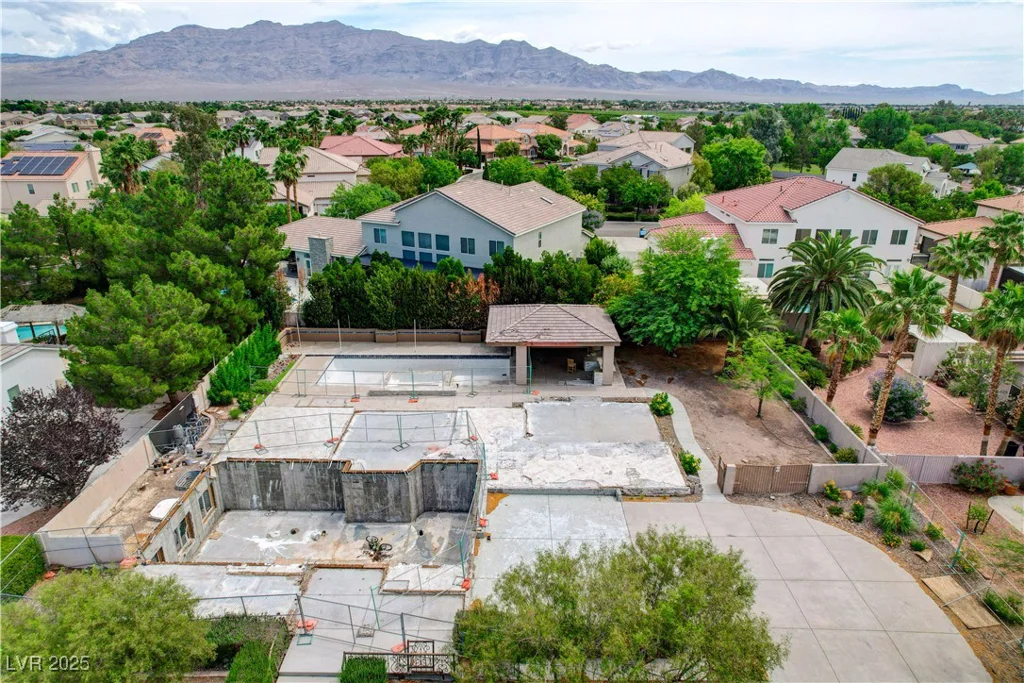 7360 Bachelors Button, Las Vegas, NV 89131