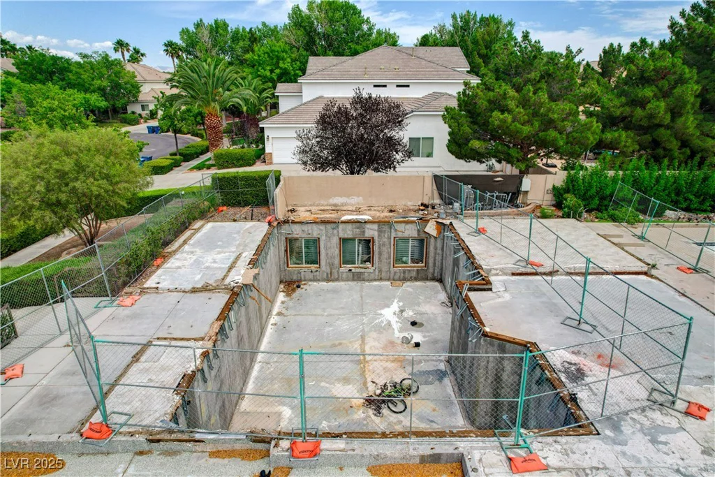 7360 Bachelors Button, Las Vegas, NV 89131