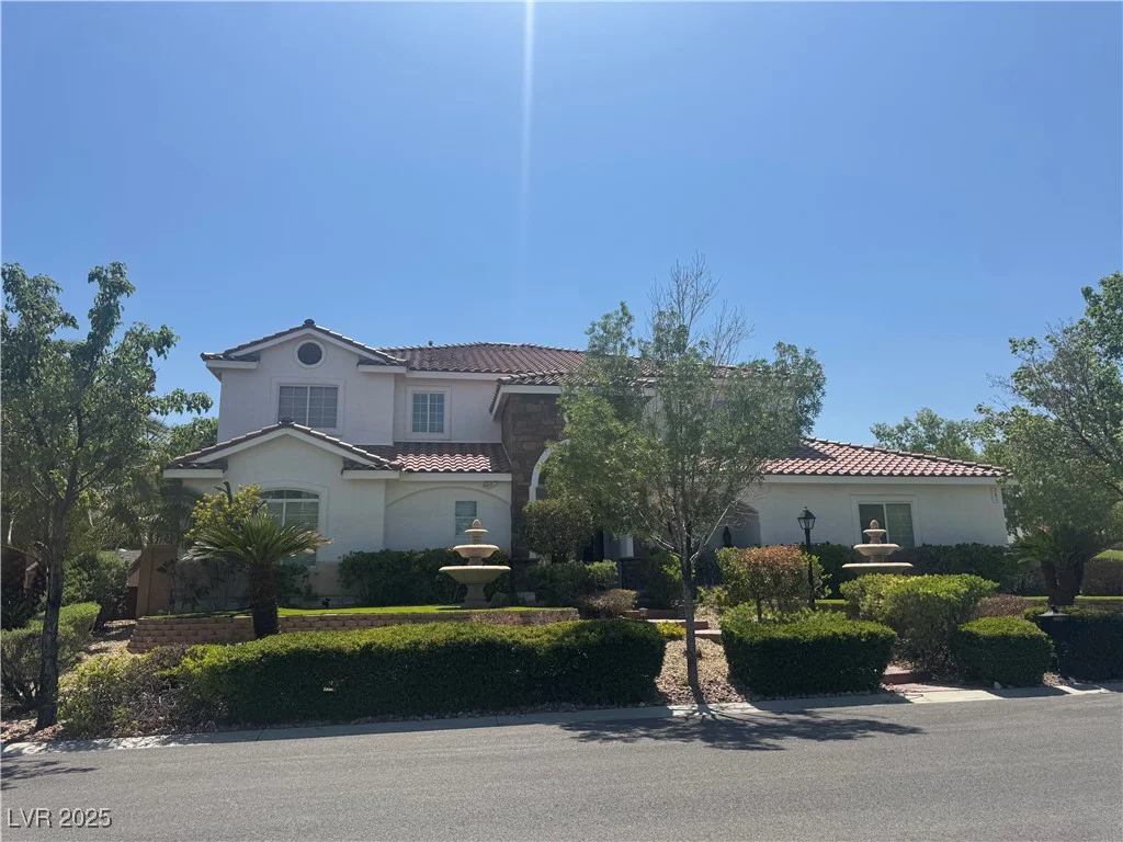 7360 Bachelors Button, Las Vegas, NV 89131