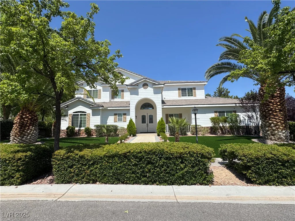 7360 Bachelors Button, Las Vegas, NV 89131