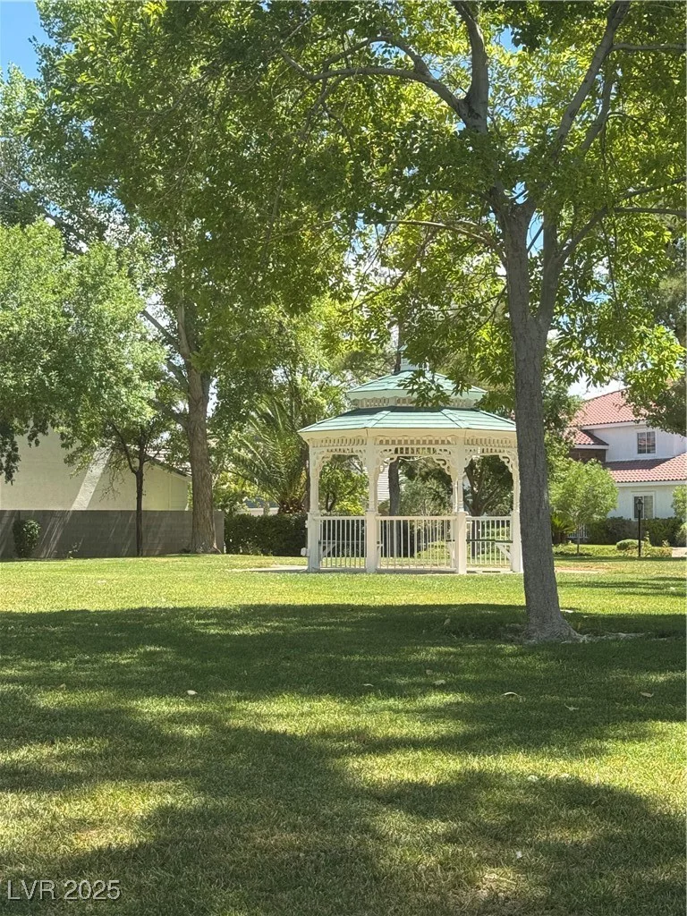 7360 Bachelors Button, Las Vegas, NV 89131