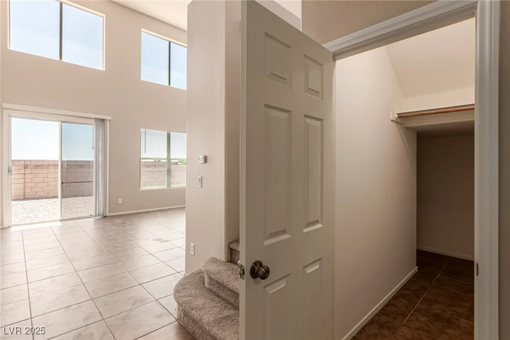 2521 Cattrack, North Las Vegas, NV 89081