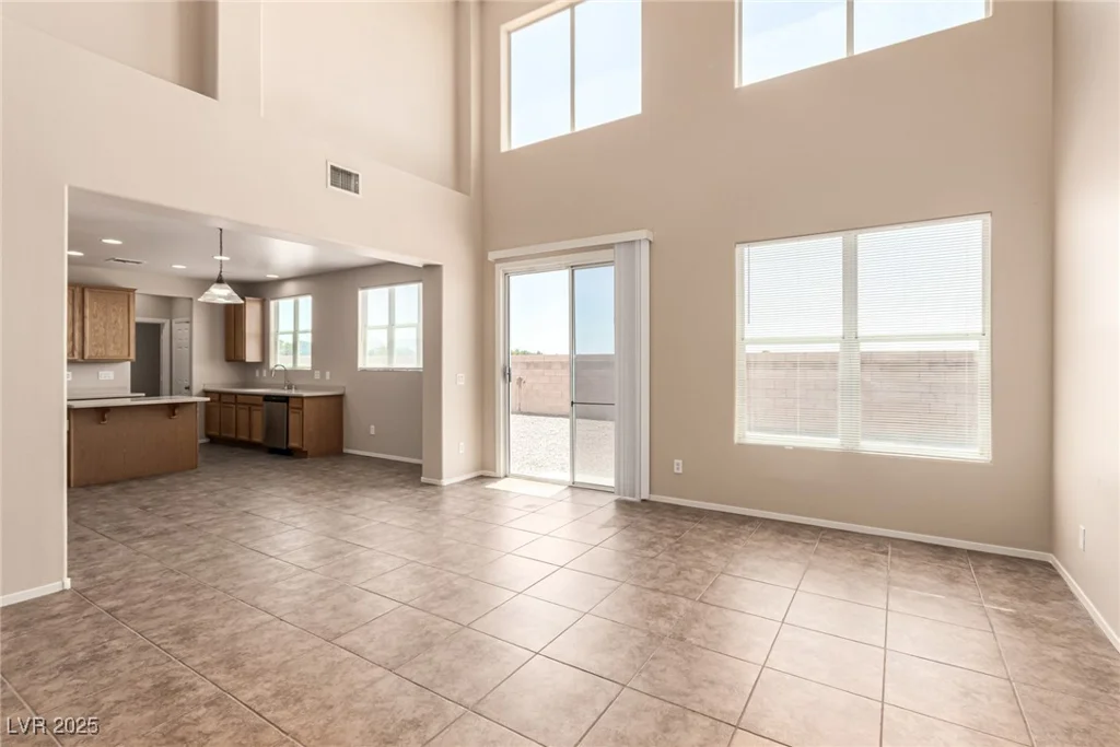 2521 Cattrack, North Las Vegas, NV 89081