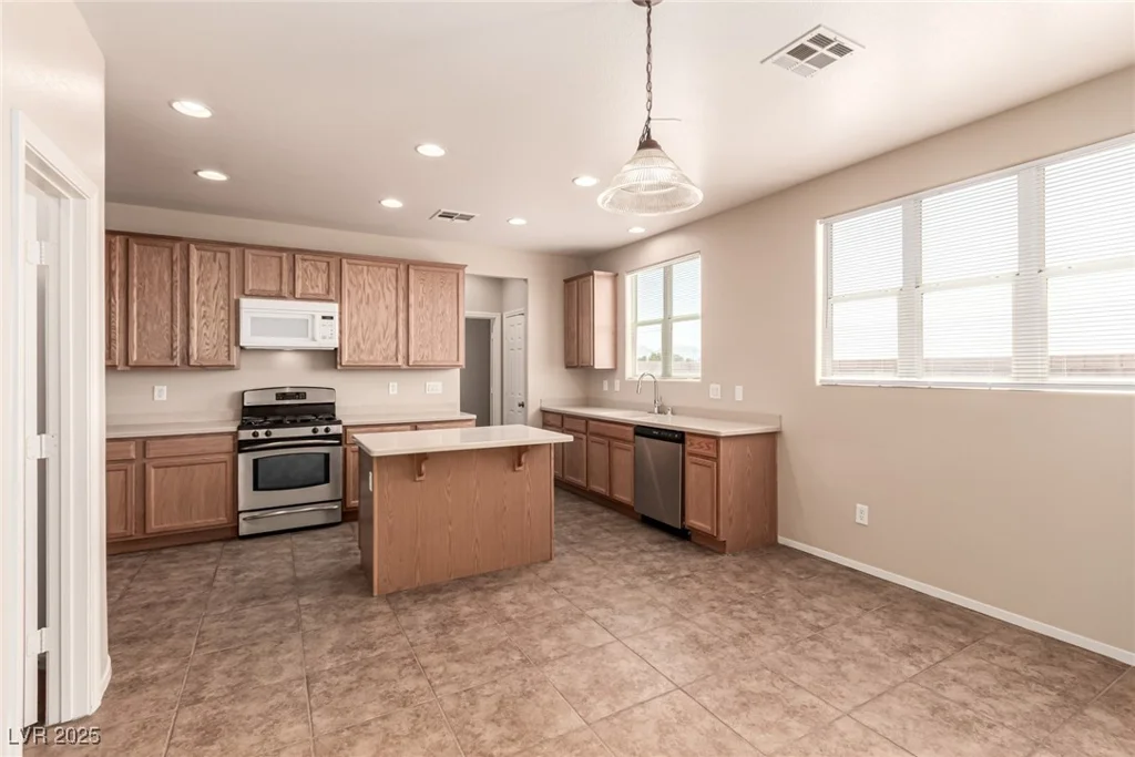 2521 Cattrack, North Las Vegas, NV 89081