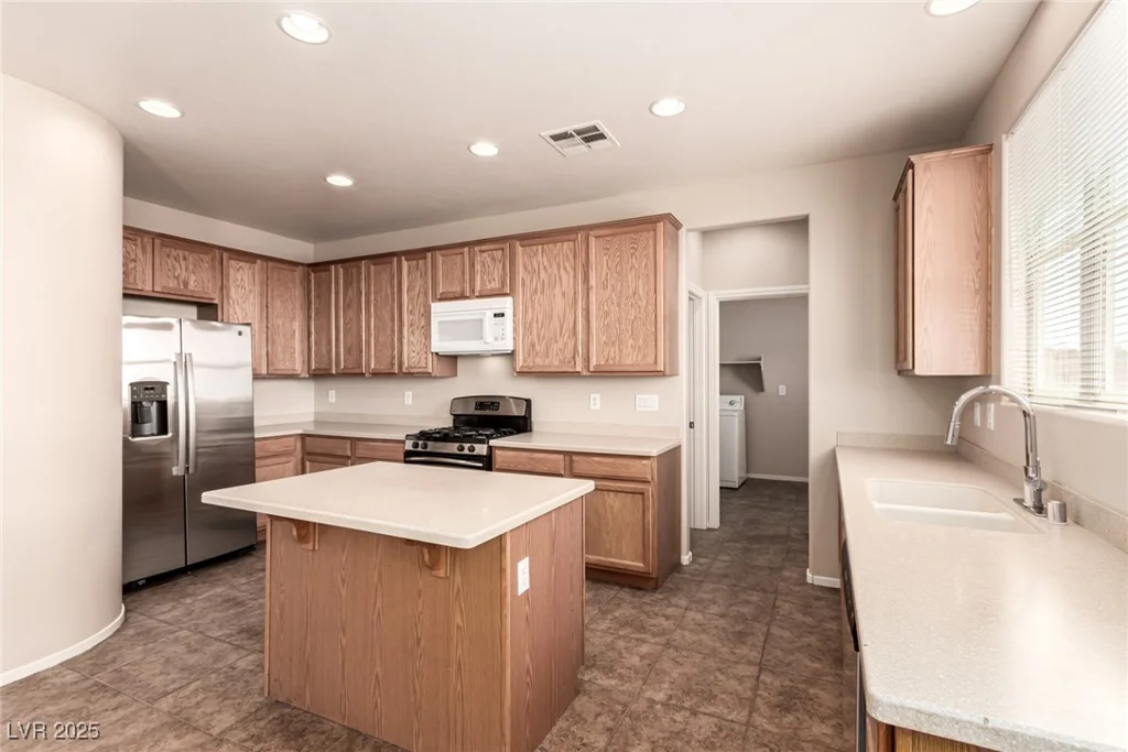 2521 Cattrack, North Las Vegas, NV 89081