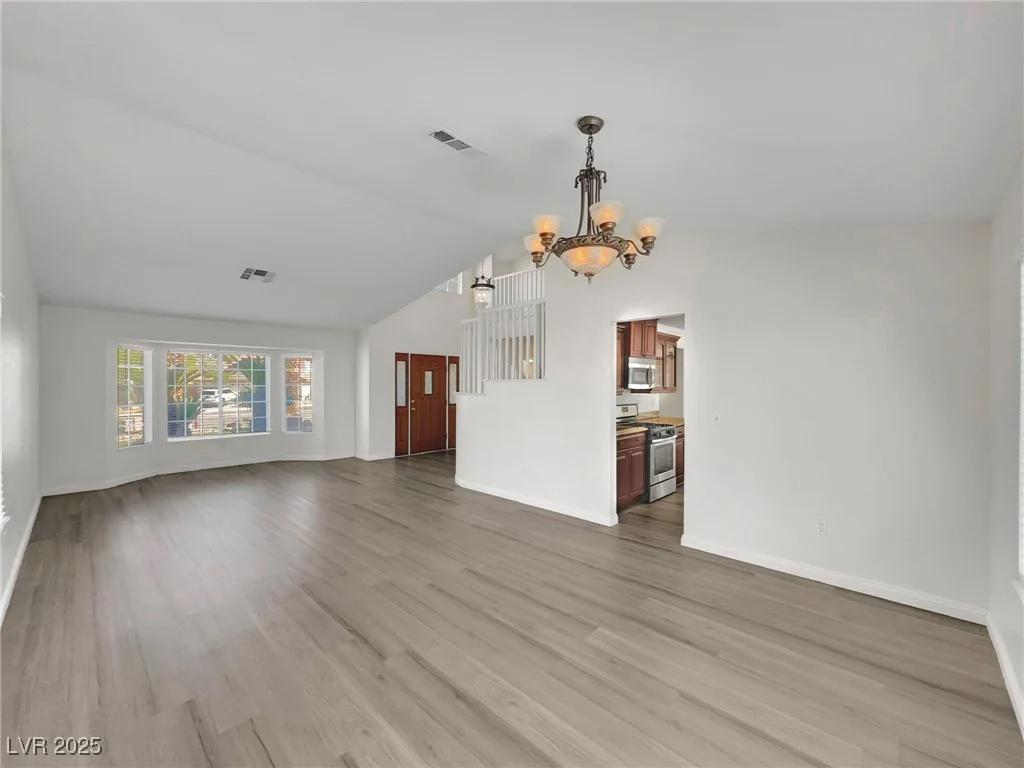 8632 Skyward, Las Vegas, NV 89145
