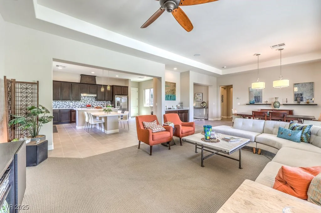 7111 Bath, Las Vegas, NV 89131
