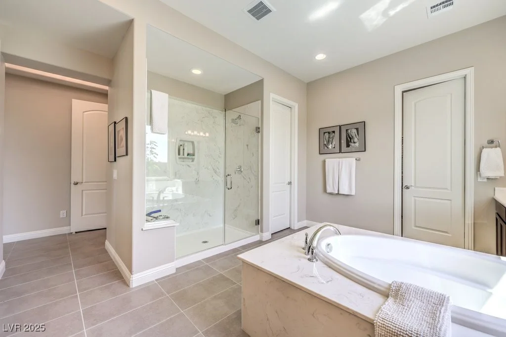 7111 Bath, Las Vegas, NV 89131