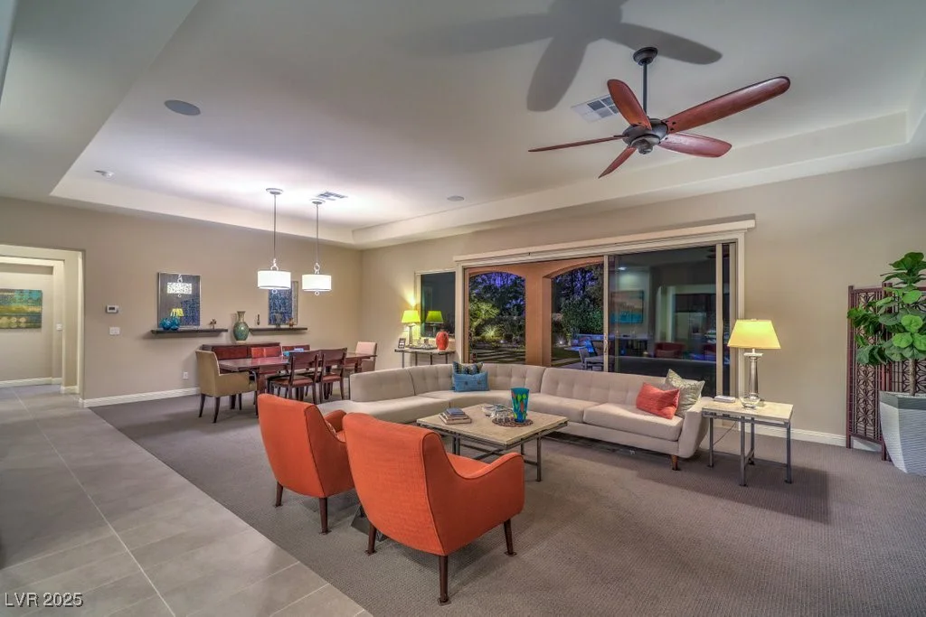 7111 Bath, Las Vegas, NV 89131