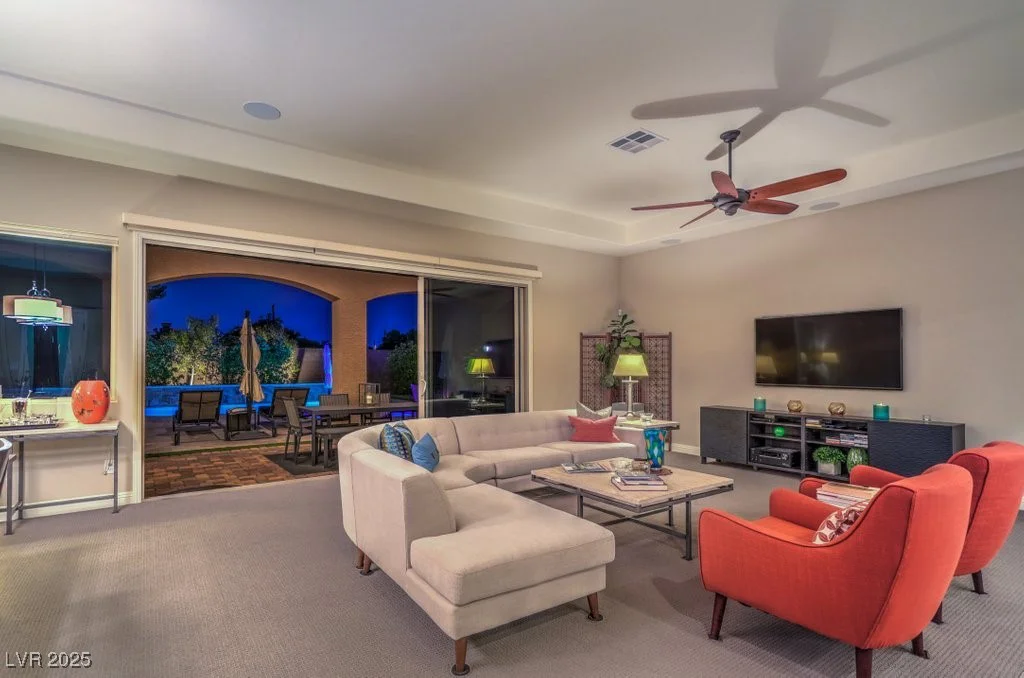 7111 Bath, Las Vegas, NV 89131