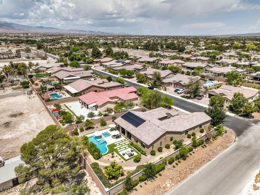 7111 Bath, Las Vegas, NV 89131