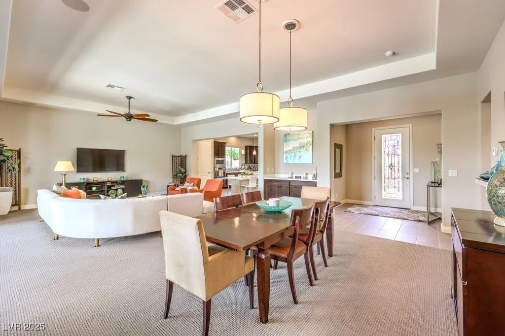 7111 Bath, Las Vegas, NV 89131