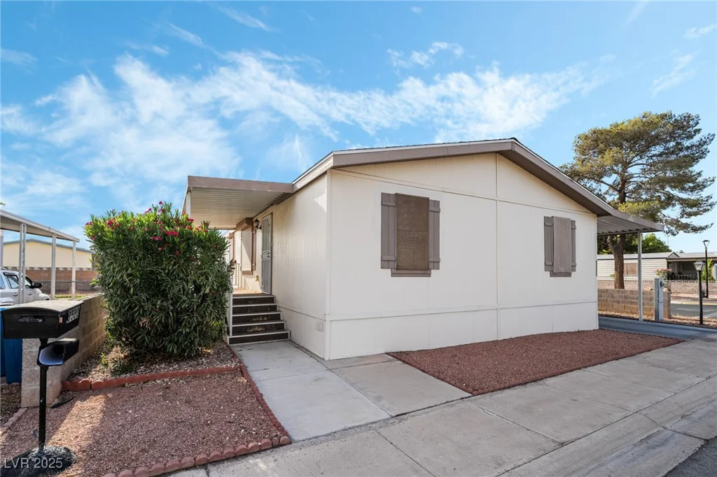 3580 Katmai, Las Vegas, NV 89122