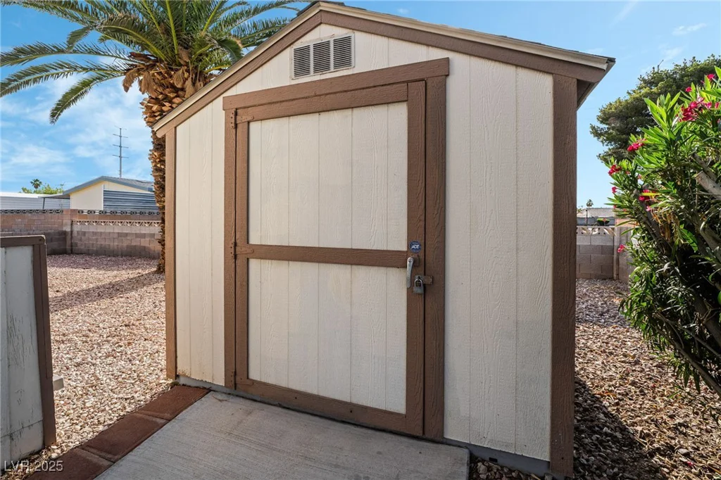 3580 Katmai, Las Vegas, NV 89122