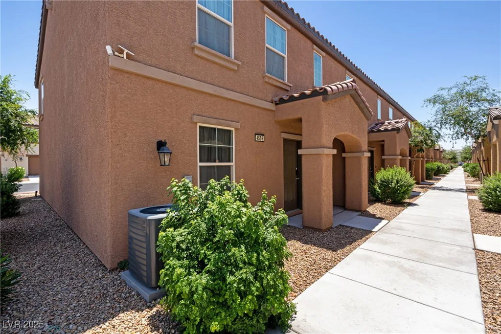 4559 Dover Straight, Las Vegas, NV 89115