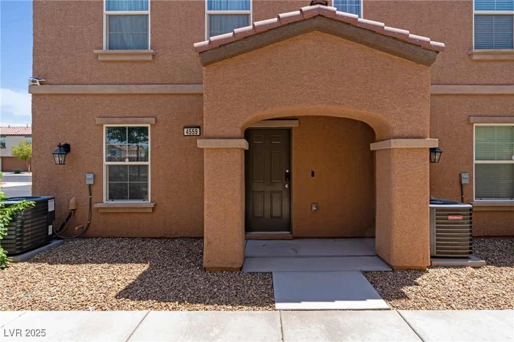 4559 Dover Straight, Las Vegas, NV 89115