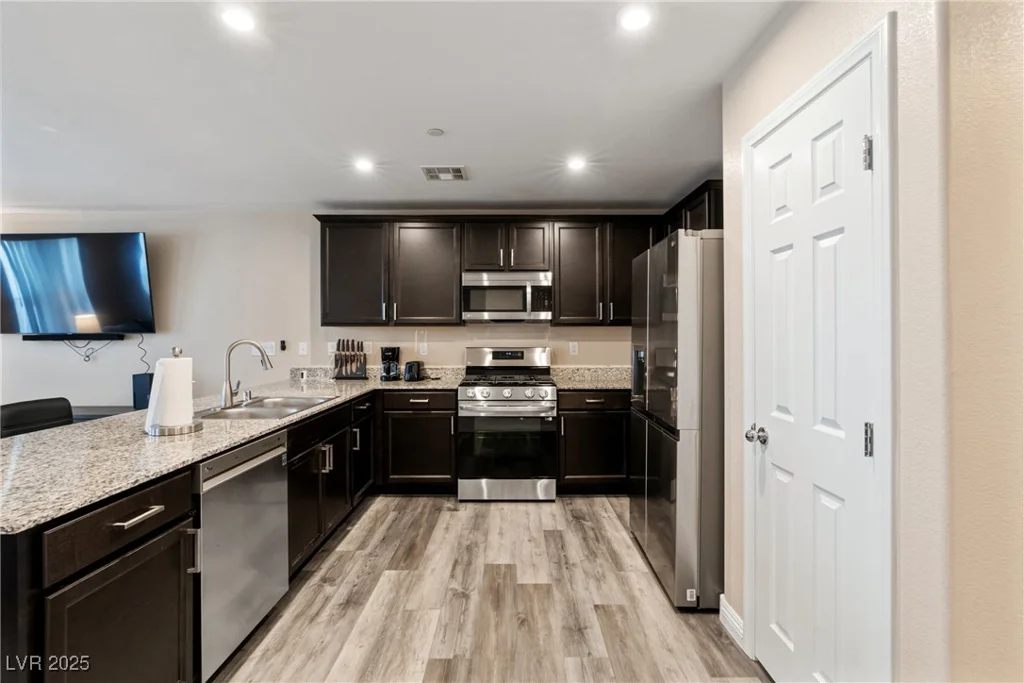 4559 Dover Straight, Las Vegas, NV 89115