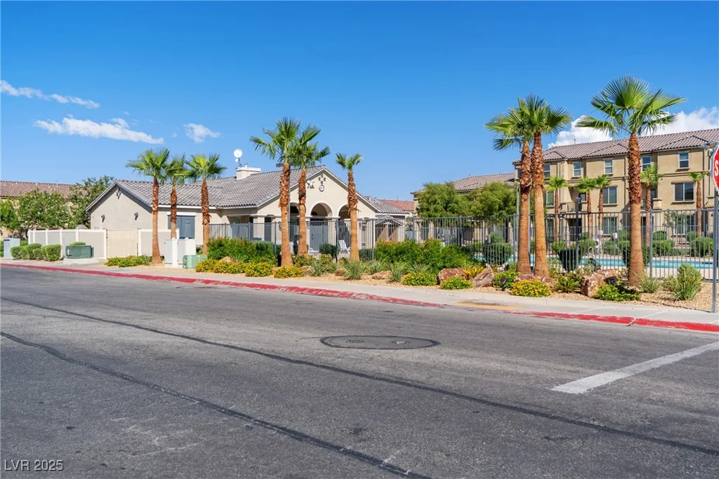 4559 Dover Straight, Las Vegas, NV 89115