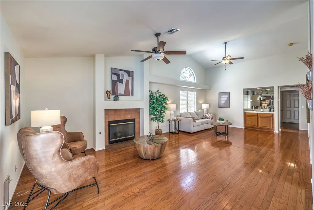 8428 Apple Hill, Las Vegas, NV 89128