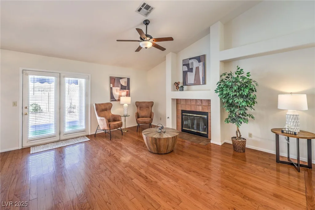 8428 Apple Hill, Las Vegas, NV 89128