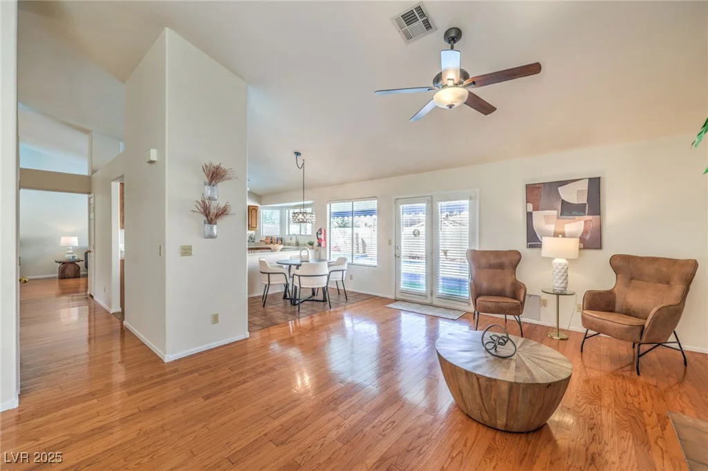 8428 Apple Hill, Las Vegas, NV 89128