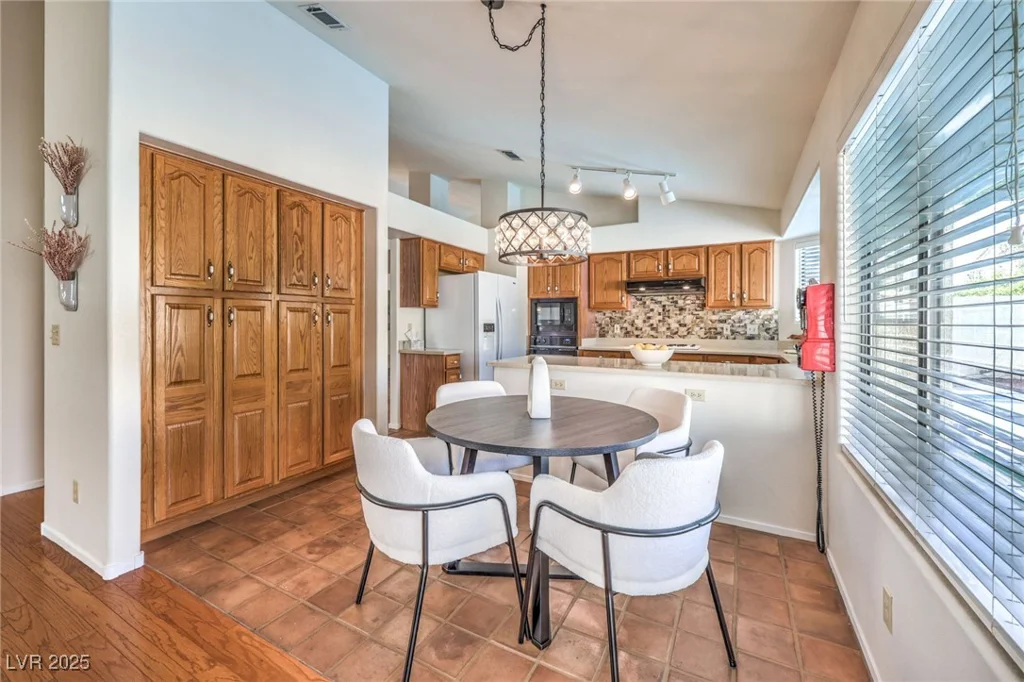 8428 Apple Hill, Las Vegas, NV 89128